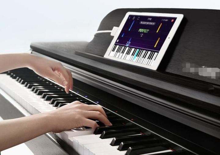 一秒学会弹琴、还可以打游戏、跟钢琴聊天 | 快乐学琴、快速学琴成真_科技_网