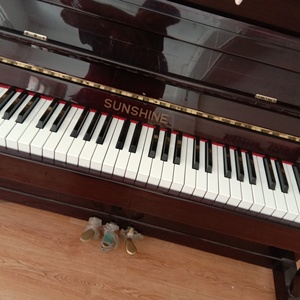 钢琴,SUNSHINE 香山钢琴, 老牌子产品钢琴,功能齐